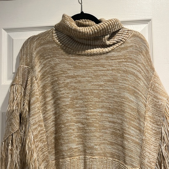 NY & Company | Turtleneck Poncho w/ Fringe Detail - Picture 2 of 9